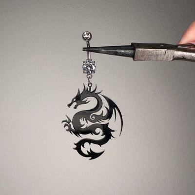 Dragon Bauchnabelpiercing