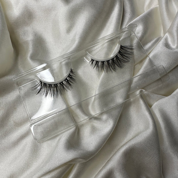 Moon Lashes