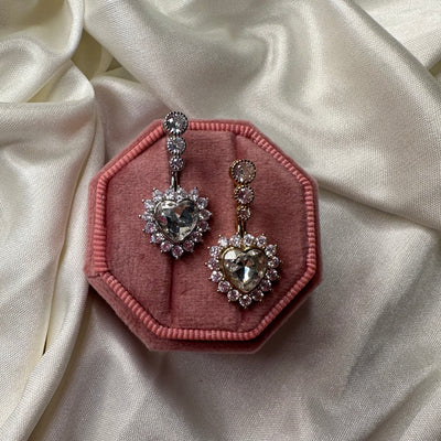 High Class Bitch Bauchnabelpiercing