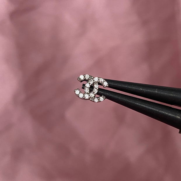 Double C Nasenpiercing