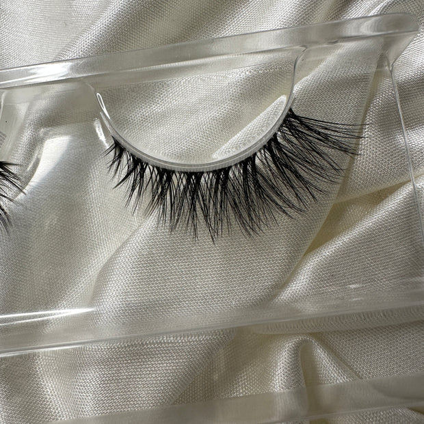 Moon Lashes