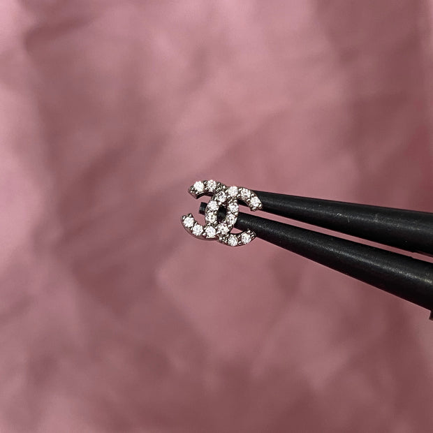 Double C Nasenpiercing