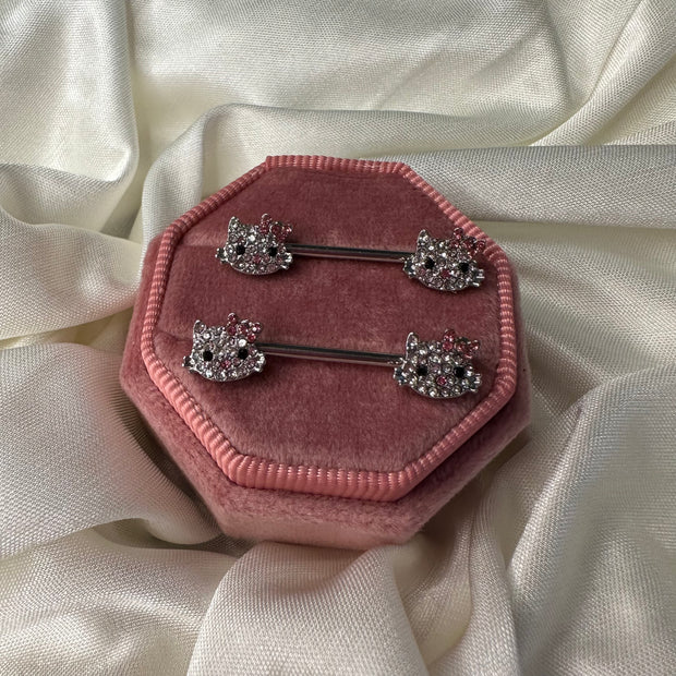 Hello kitty Nippelpiercing